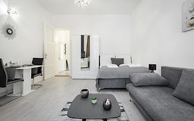 Dorsett Heights Apartment